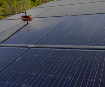 Solar panel cleaning service